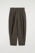 PLEATED BALLOON-LEG PANTS